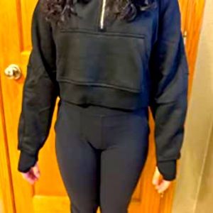 Black XLarge cropped pull over